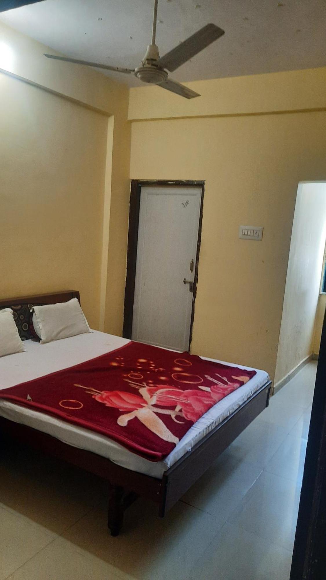 Hotel Rajtilak Guest House Vadali Exteriér fotografie