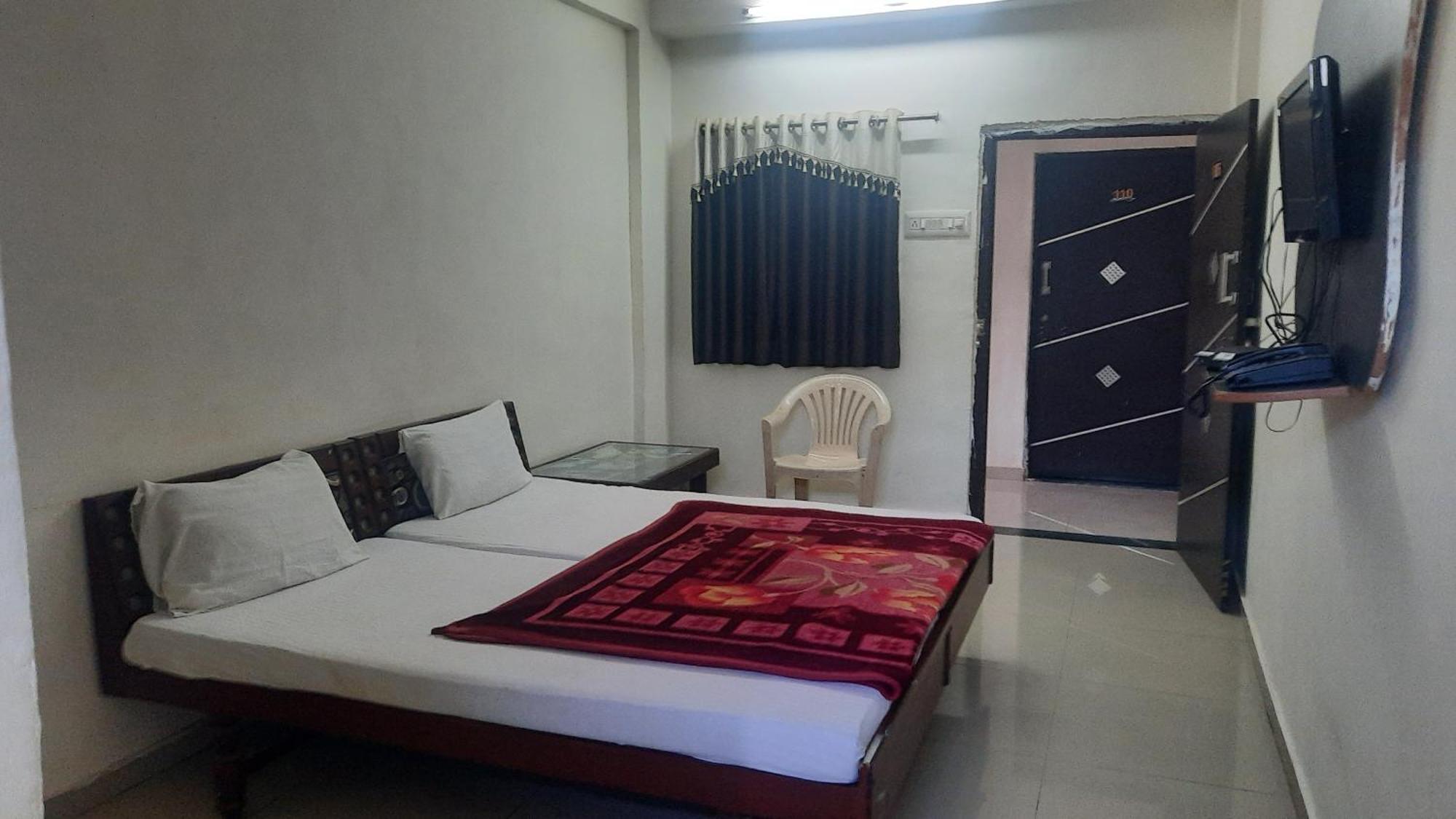 Hotel Rajtilak Guest House Vadali Exteriér fotografie